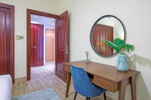 Walk to Dubai Mall from This Chic 2BR with Balcony Views