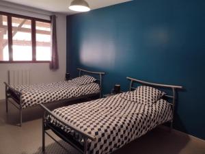 Gîte confortable avec jardin, WIFI et équipements modernes en plein cœur dun village paisible. - FR-1-510-211