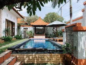 Biệt Thự Có Hồ Bơi Riêng (Villa with Private Pool)