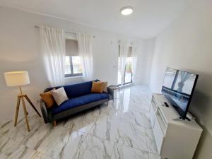 Penthouse with Large Terrace close to Seafront