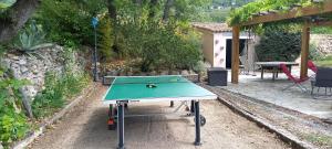 Maisons de vacances Villa conviviale au soleil avec piscine : photos des chambres