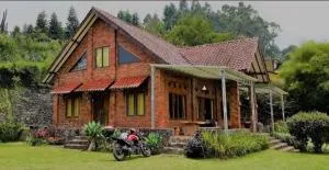 Villa Deyosya - Brujul