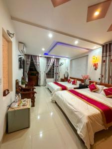 RUBY HOMESTAY