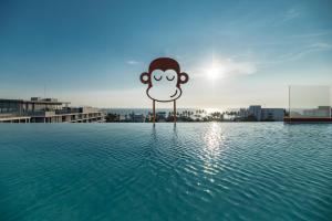 Blu Monkey Hub and Hotel Bangsaen