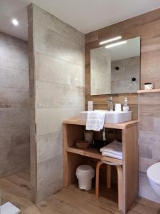 B&B / Chambres d'hotes Terre et Eau chambres d'hotes B&B La Flocelliere : Studio