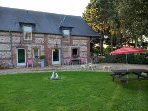 B&B / Chambres d'hotes B AND B Chambres d-Hotes Les Falaises : photos des chambres