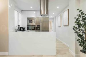 Elegant apartment in historic center by REMS