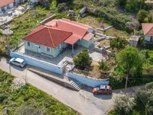 Dellaporta's Cottage - Andipáta