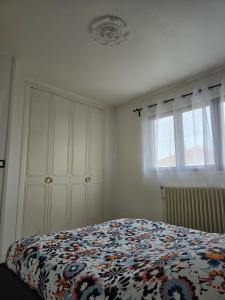 Maison Paris, Vallée Village, Disney & Astérix