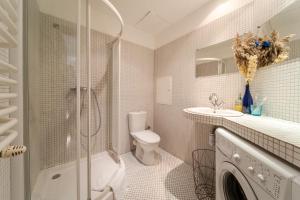 Rynok Square apartment with balcony