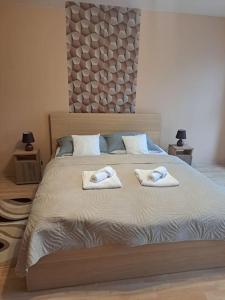 Orczy Forum apartment with free parking