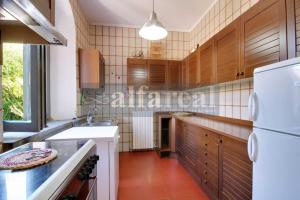 Villetta Ciro, 3 camere, giardino e parcheggio, a soli 50 m dal mare! by Alfareal