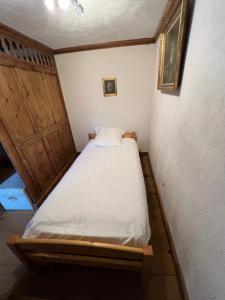 Gîte de lOrtenbourg - mobilier d antiquaire