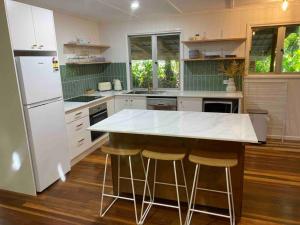 The Treehouse at Alma Bay - Ubytování bez kategorie ve městě Arcadia