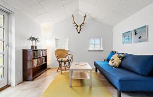 Nice Home In Tim With Kitchen