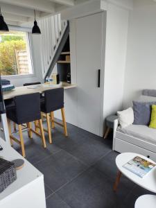 Maison VUE MER 50m PLAGE de TRESTEL GR34 entre Perros Guirec côte de granit rose et lîle de Bréhat