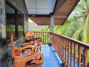 Paradise Escape nr Beach with Balcony, Veranda, Wi-Fi