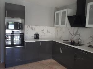 Villas Villa de 4 chambres avec piscine privee jacuzzi et wifi a Paulhan : photos des chambres