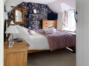 Folly Cottage