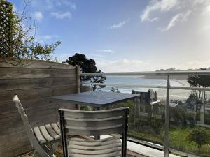 Appartement VUE MER EXCEPTIONNELLE avec terrasse à PERROS-GUIREC - Réf 905