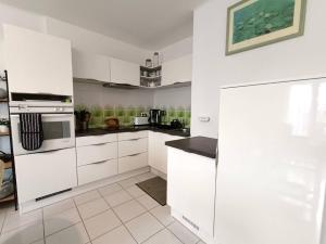 Appartement avec WIFI, VUE MER, au centre-ville de PERROS-GUIREC - Ref 929