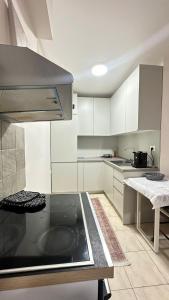 Pazari i Ri: Central Cozy Stay