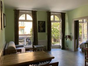 Mes a Moi in Pezenas - Appartements de charme - Baignoire Balneo : photos des chambres