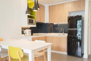 CĂN HỘ SÂN BAY - SÂN GOLF TÂN SƠN NHẤT- FREE POOL&GYM