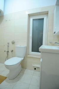 Near Center Apartments 1