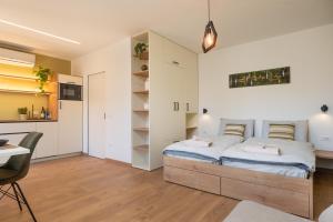 Timetofreedom Wohnung am Strand mit Pool