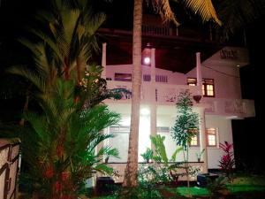Susha Hostel Private 1BR, Shared Bathroom, Living Area, Wi-Fi & Free Laundry