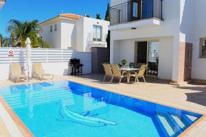 Palm Village Escape - 4hvězdičkové hotely ve městě Protaras