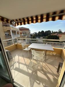 LA BLUETTE - Appartement T2 - PLAGE de PEGUIERE - ST RAPHAËL