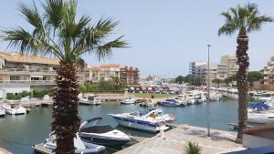 Beau T2, très calme, 3*, première ligne de la Marina Canet en Roussillon