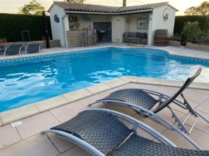 Villa climatisée avec piscine