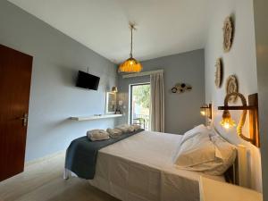 The 3 Little Pigs apartments