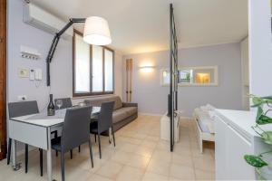 Casa Lugana 9 - monolocale con piscina fronte lago