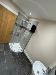 Central 2 bedroom apartment