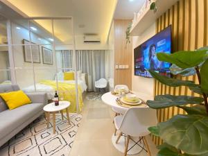 1BR w/ Balcony near Megamall: The Admiral‘s Lounge - Appartamenti, Manila