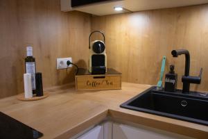 Danube City Lodge, uptown, AC