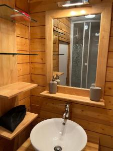 Appartements Chalet des Myrtilles - chalet cosy avec vue : photos des chambres