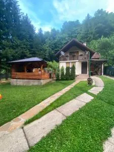 Forest House between Sarajevo & Vlasic - Jazvine