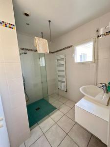 Maisons de vacances Charmante maison les pieds dans l'eau : photos des chambres