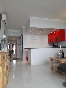 Apartment on the harbor, first line with beautiful sea view in 4 star hotel