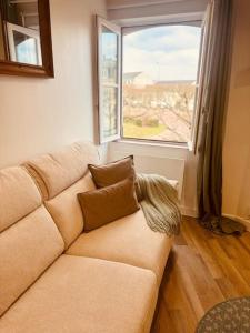 Lescale Versailles paris GWN