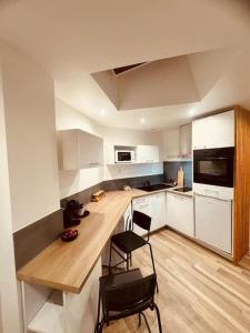 Lescale Versailles paris GWN