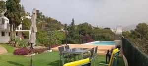 La Torrecica, con carácter andaluz y magníficas vistas al mar y Sierra Nevada