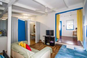 Sunset Villa - Charming Pet-Friendly Retreat with Fantastic View in 1770