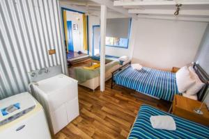 Sunset Villa - Charming Pet-Friendly Retreat with Fantastic View in 1770