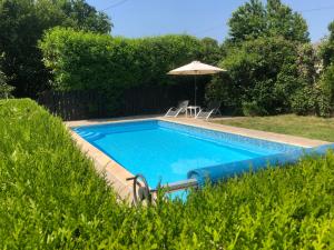 Maisons de vacances Daisy Cottage with seasonal Swimming Pool : photos des chambres